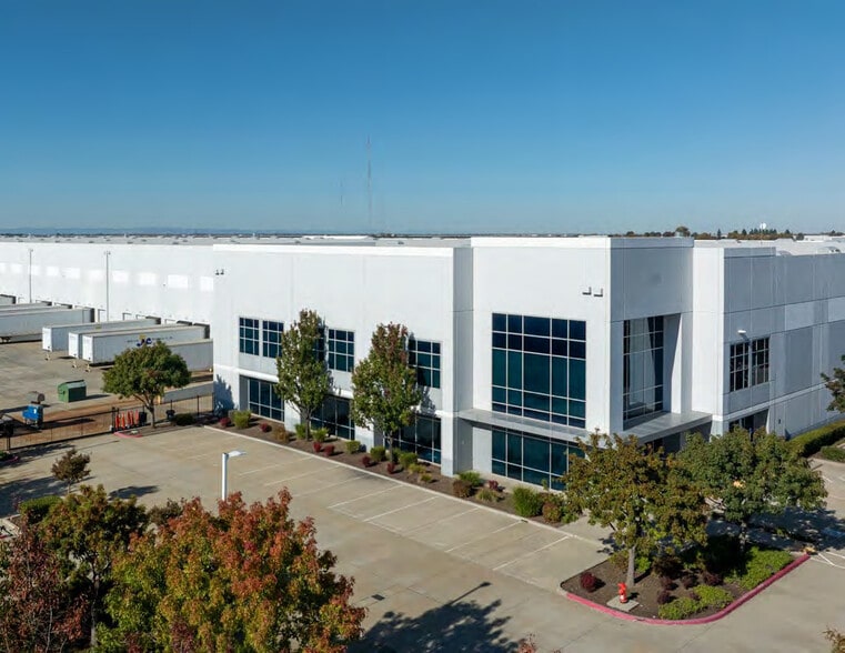 More Photos Of 3600 Massie Ct, West Sacramento Warehouse For Lease