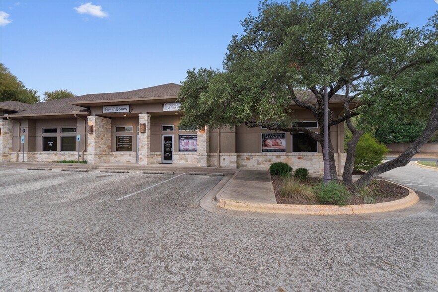 More Photos Of 3401 Royal Vista Blvd, Round Rock Medical For Sale