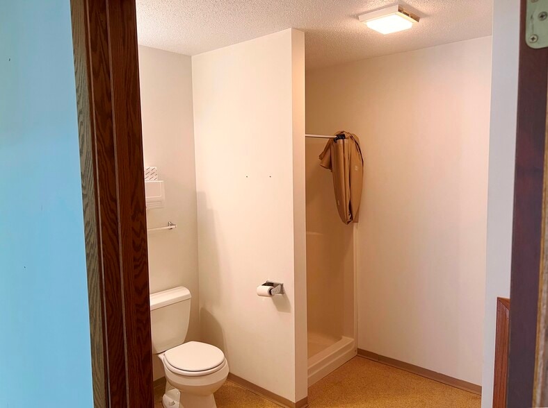 More Photos Of 516 NW 6th St, Brainerd Office For Sale