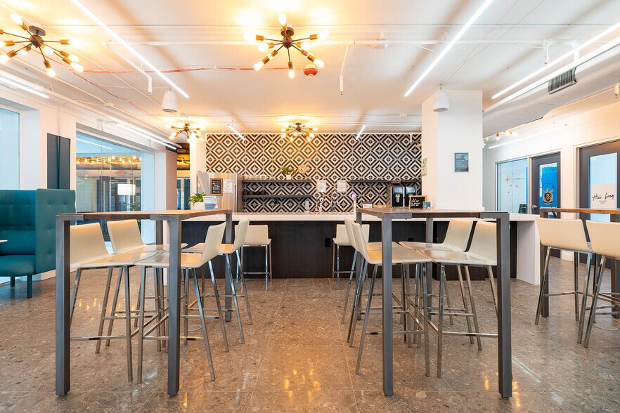 More Photos Of 37 N Orange Ave, Orlando Coworking Space