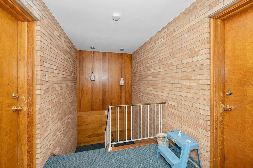 More Photos Of 2310 Van Leunen Dr, Cincinnati Multifamily For Sale