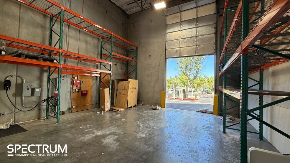 More Photos Of 28486 Constellation Rd, Valencia Warehouse For Lease