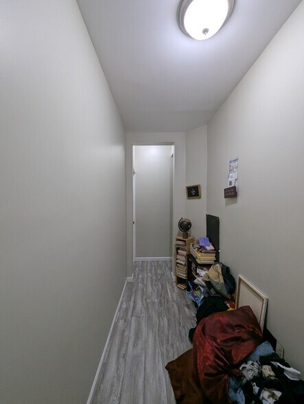 More Photos Of 114 Mallory Ave, Jersey City Storefront Retail Residential For Sale