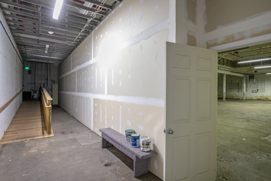 More Photos Of 3661 W Shore Rd, Warwick Warehouse For Sale