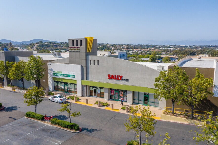 More Photos Of 1711-1990 University Dr, Vista Unknown For Lease