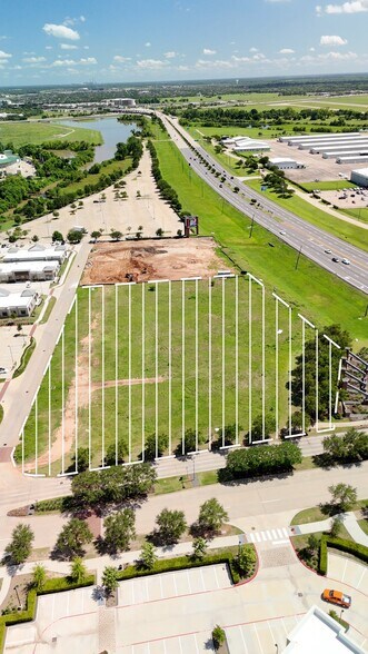 More Photos Of 1133 Imperial Blvd, Sugar Land General Retail For Lease