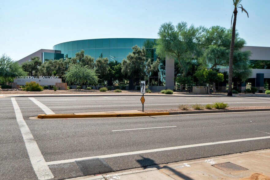 More Photos Of 9201 E Mountain View Rd, Scottsdale Medical For Lease