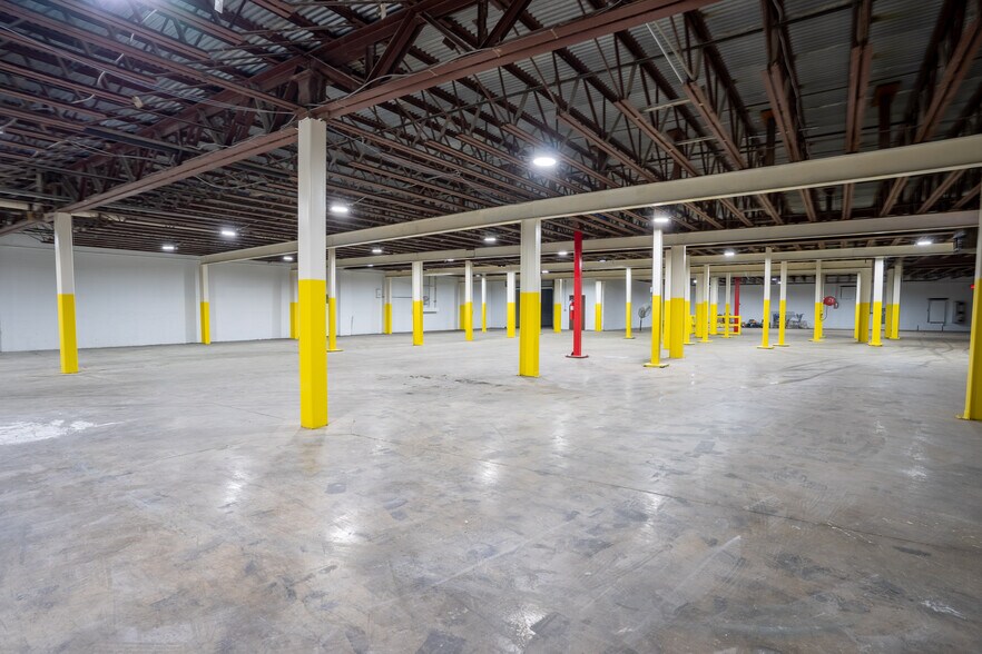 More Photos Of 11135 Monroe Rd, Matthews Distribution For Sale