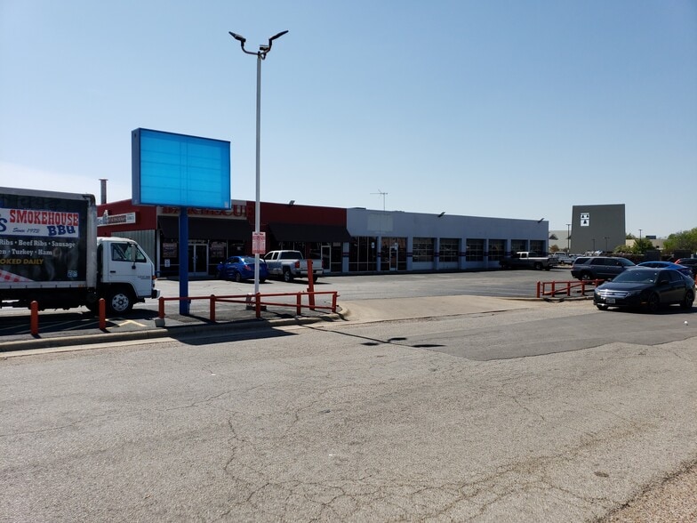 More Photos Of 3317 Inwood Rd, Dallas Auto Repair For Lease
