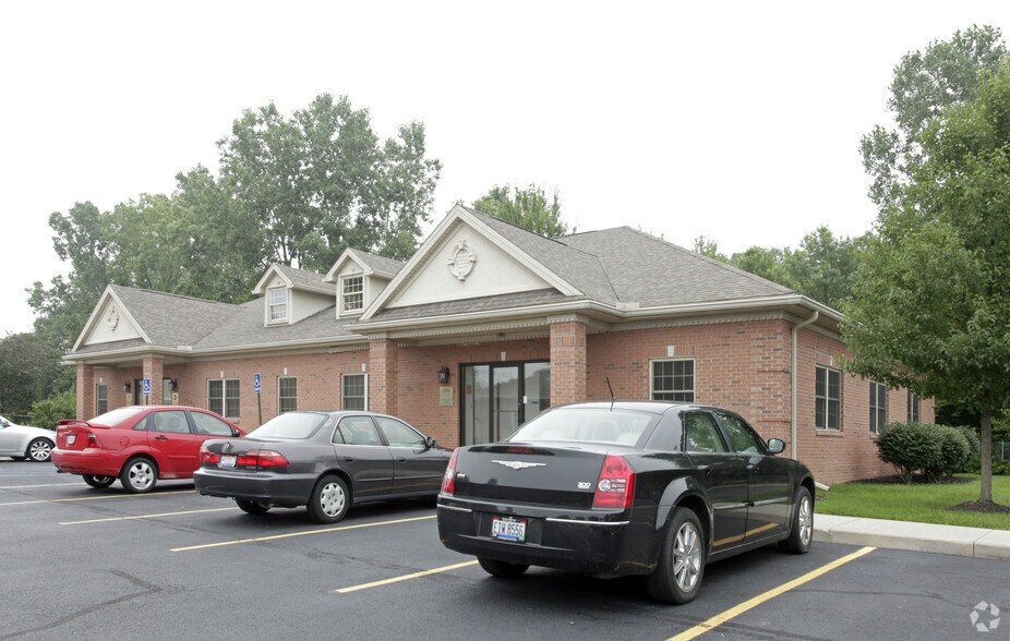 More Photos Of 2750 Centennial Rd, Toledo Medical For Lease