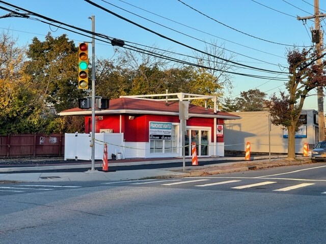 More Photos Of 2885 Grand Ave, Baldwin Freestanding For Sale
