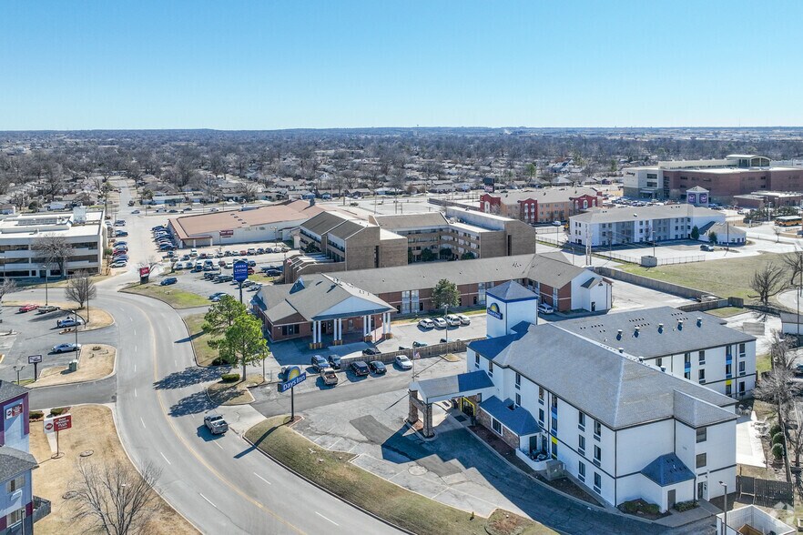 More Photos Of 3211 S 79th East Ave, Tulsa Apartments For Sale