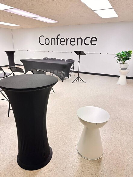 More Photos Of 201 N Main St, Farmville Office For Lease