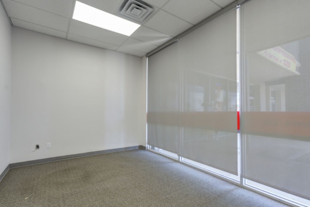 More Photos Of 3300-3302 82nd St, Lubbock Unknown For Lease