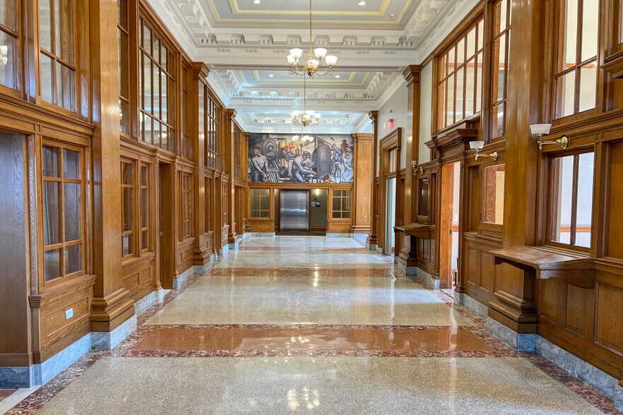 More Photos Of 1 East Ave, Lockport Office For Lease