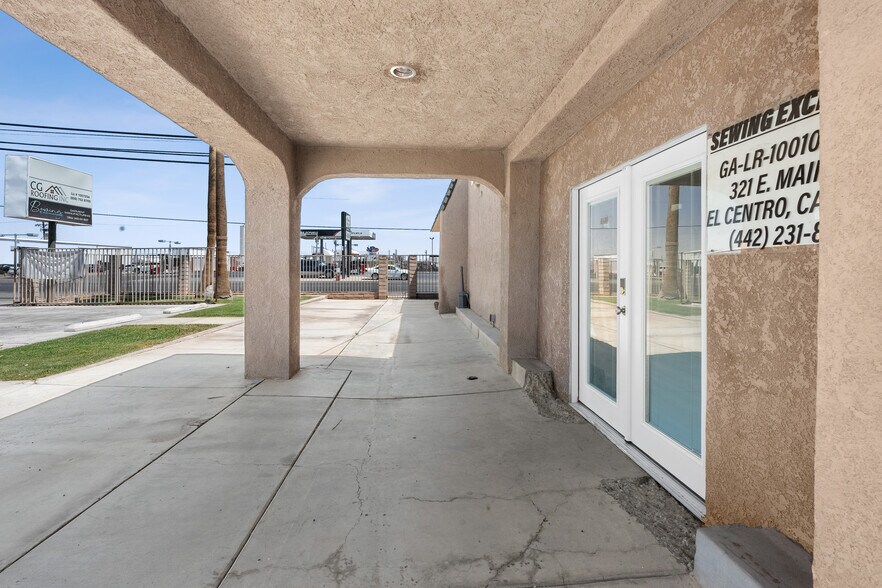 More Photos Of 321 E Main St, El Centro Warehouse For Sale