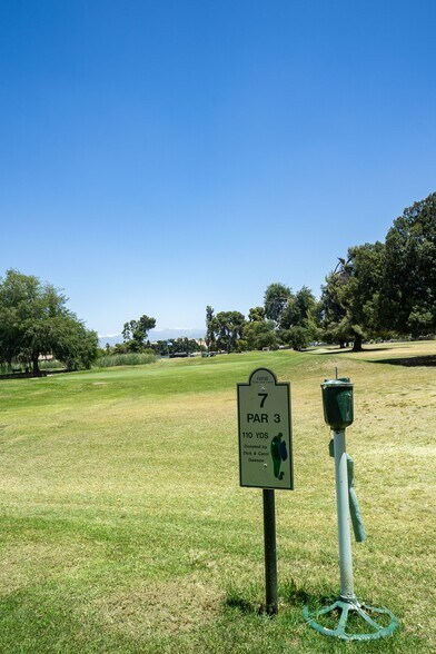 More Photos Of 510 W Visalia Rd, Exeter Golf Course Driving Range For Sale