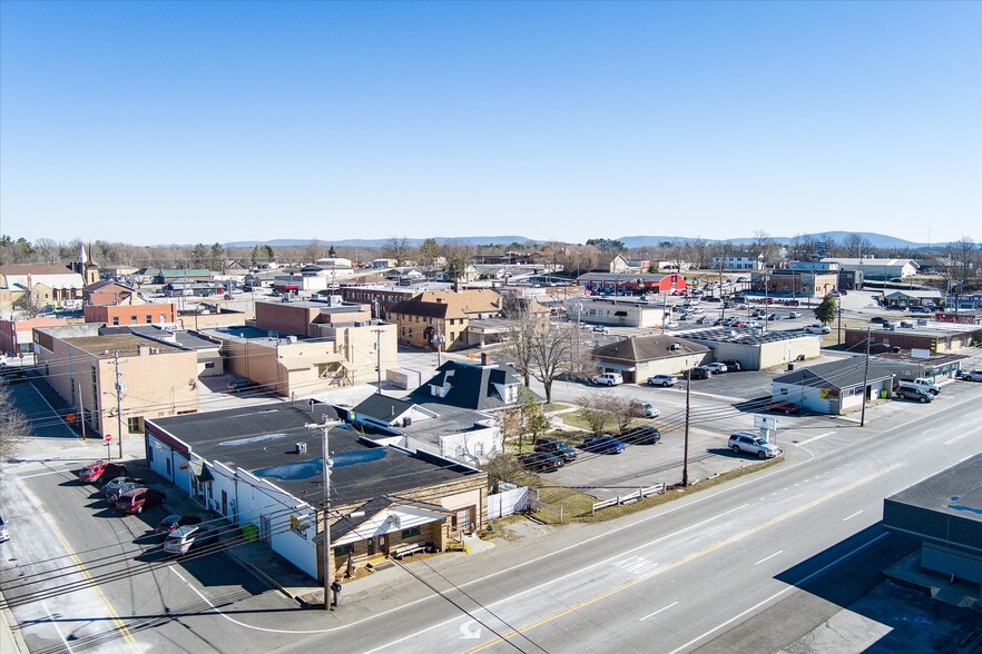 More Photos Of 142 West Ave, Crossville Medical For Sale