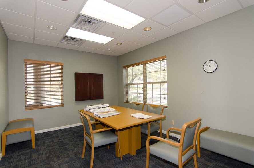 More Photos Of 400 Old Highway 290, Dripping Springs Healthcare For Sale