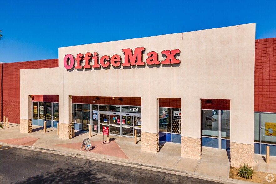 More Photos Of 7942-8290 W Bell Rd, Glendale Unknown For Lease