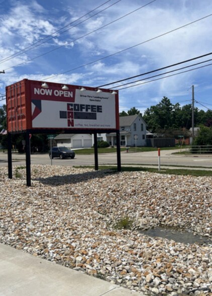 More Photos Of 224 N 2nd St, Hanna City Restaurant For Sale