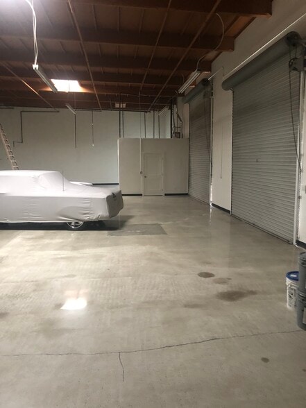 More Photos Of 2014 Placentia Ave, Costa Mesa Manufacturing For Lease