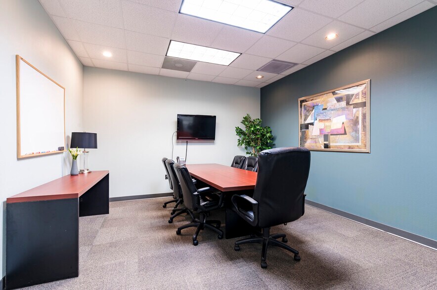 More Photos Of 1938 N Hercules Ave, Clearwater Office For Sale