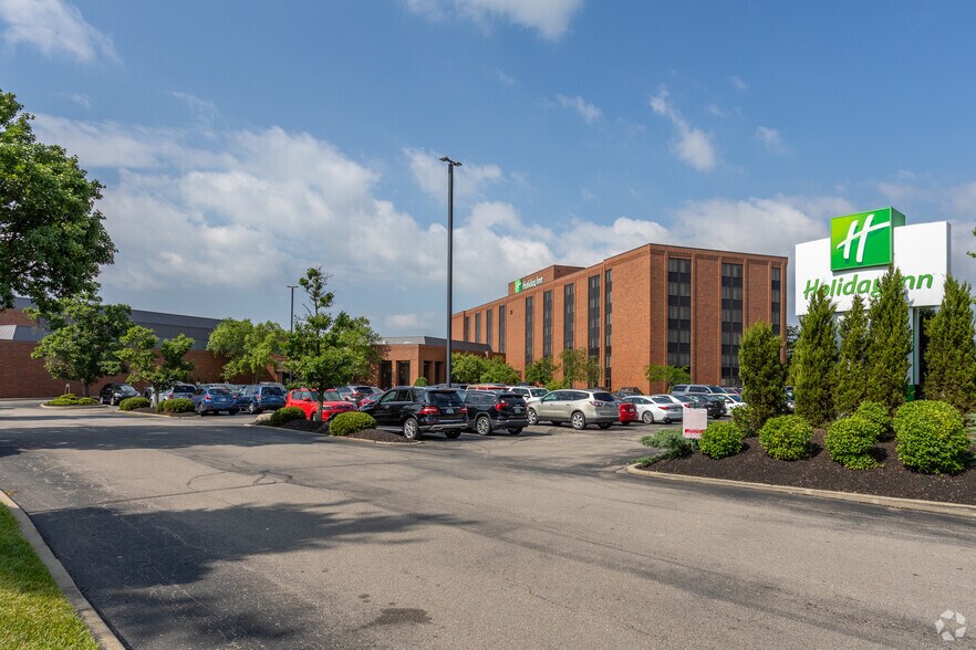 More Photos Of 1717 Airport Exchange Blvd, Erlanger Hotel For Sale