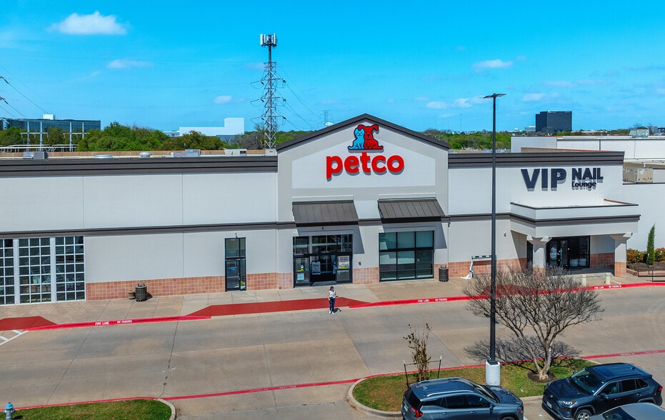 More Photos Of 801-1001 W 15th St, Plano Unknown For Lease