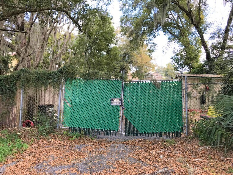 More Photos Of 100 N Dixie Ave, Fruitland Park Storefront Retail Office For Sale