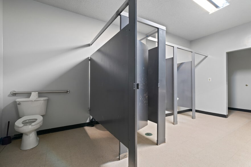 More Photos Of 3057 Walt Stephens Rd, Jonesboro Specialty For Sale