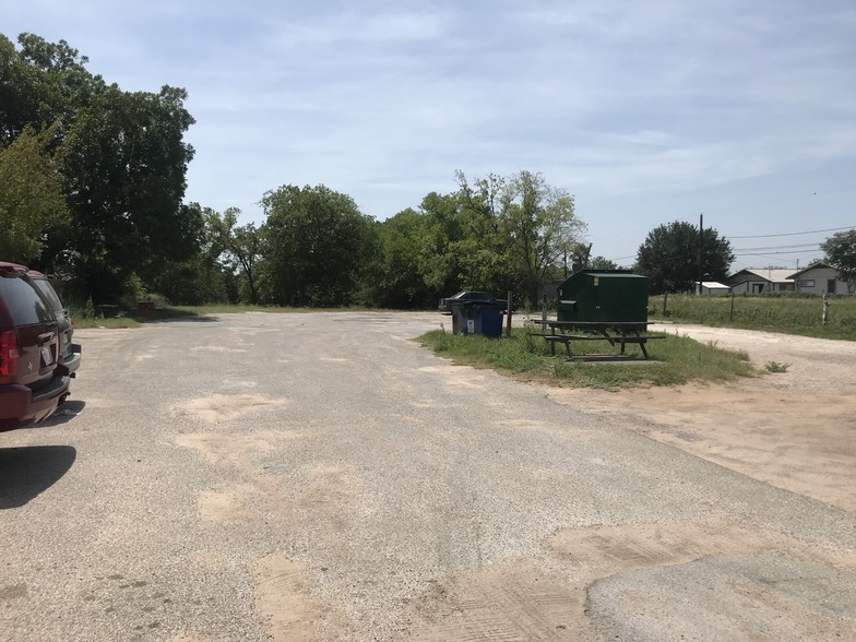 More Photos Of 905-909 Montopolis Dr, Austin Land For Sale