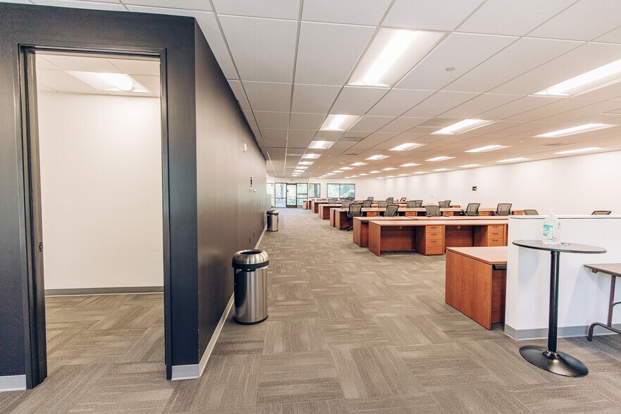More Photos Of 7600-7646 SW Mohawk St, Tualatin Office For Lease