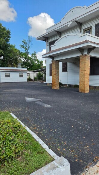 More Photos Of 204 N Macdill Ave, Tampa Office For Sale