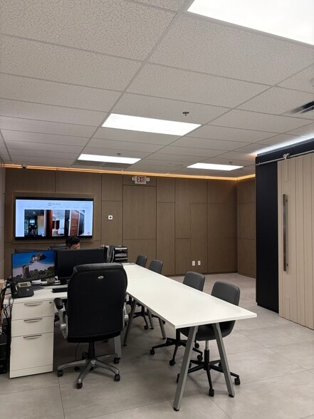 More Photos Of 2353 N Military Trl, West Palm Beach Freestanding For Lease