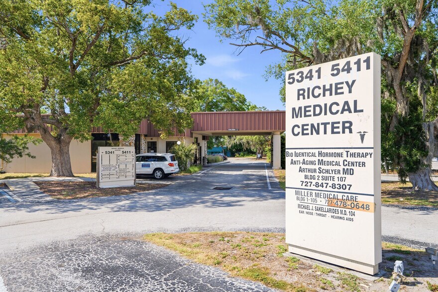 More Photos Of 5341 Grand Blvd, New Port Richey Medical For Lease