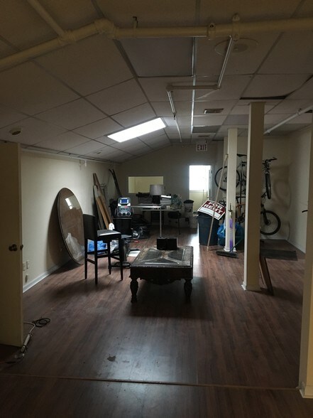 More Photos Of 2094 Boston Post Rd, Larchmont Storefront For Lease