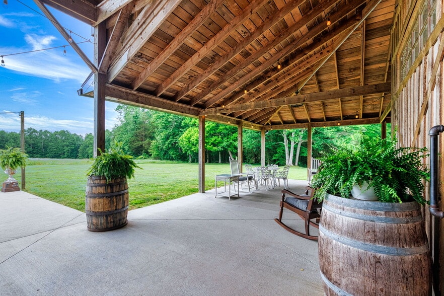 More Photos Of 6863 E Highway 80, Russell Springs Lodge Meeting Hall For Sale