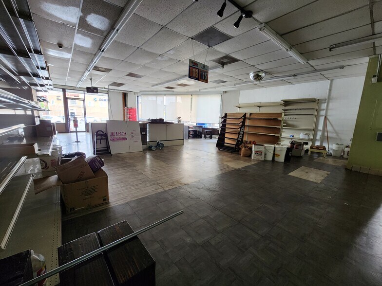 More Photos Of 3253 Beverly Blvd, Los Angeles Freestanding For Lease