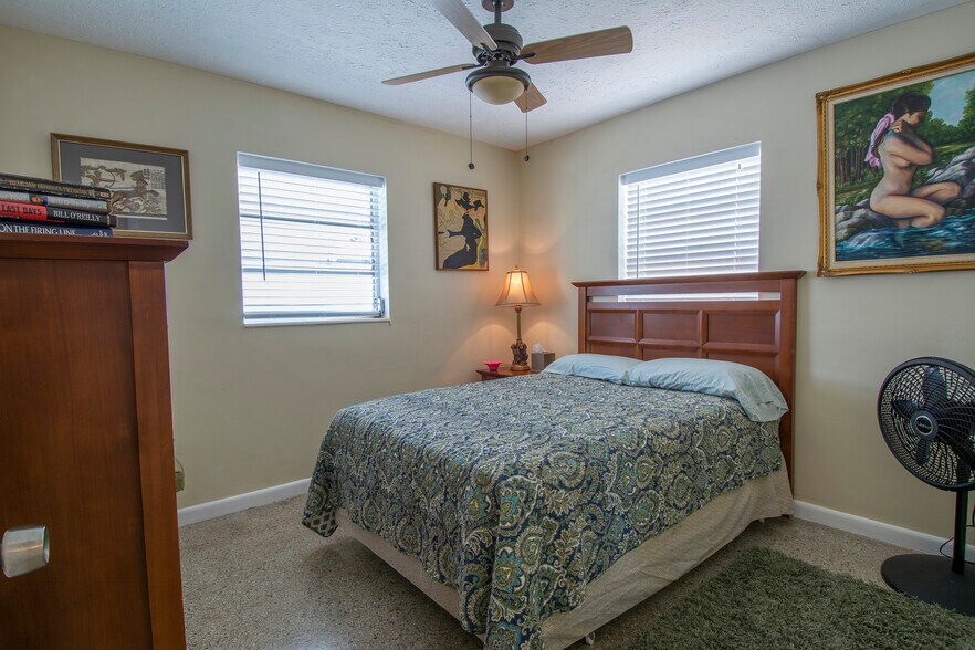 More Photos Of 2426 NE Letitia St, Jensen Beach Storefront Retail Residential For Sale