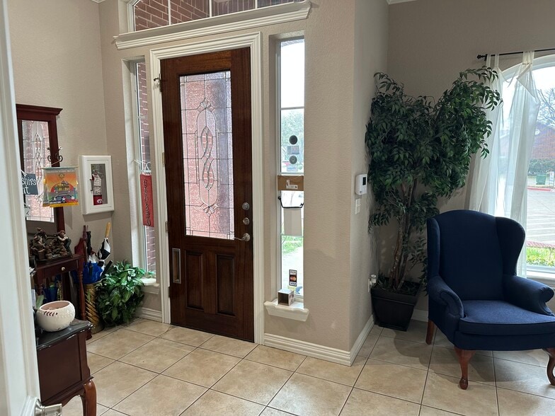 More Photos Of 2550 Legacy Point Dr, Arlington Medical For Sale