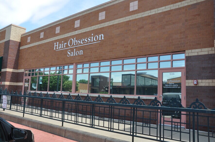 Primary Photo Of 530-540 Walnut St, Monticello General Retail For Lease