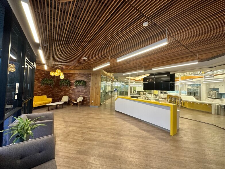 More Photos Of 2540-2550 Red Hill Ave, Santa Ana Office For Lease