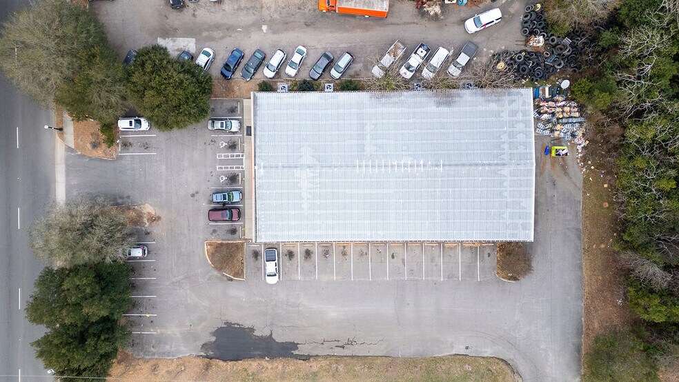 More Photos Of 1110 Richland Ave E, Aiken General Retail For Sale