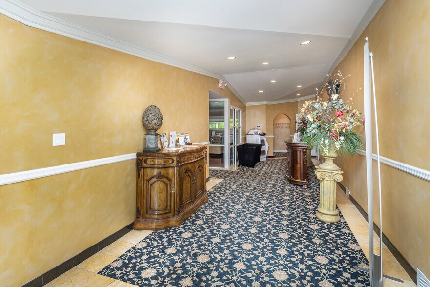 More Photos Of 939 S Wisconsin St, Hobart Religious Facility For Sale