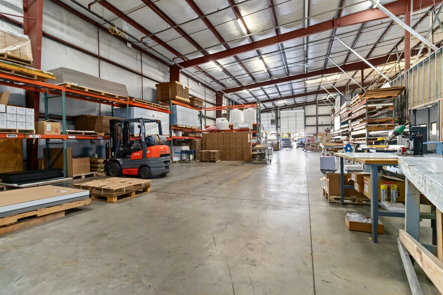 More Photos Of 1345 E State St, Eagle Warehouse For Sale