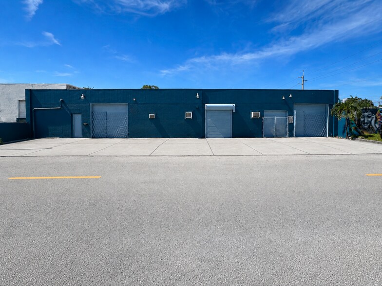 More Photos Of 711-713 NW 1st St, Fort Lauderdale Industrial For Sale