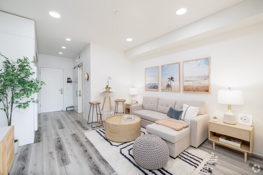 More Photos Of 2911 Adams Ave, San Diego Apartments For Lease