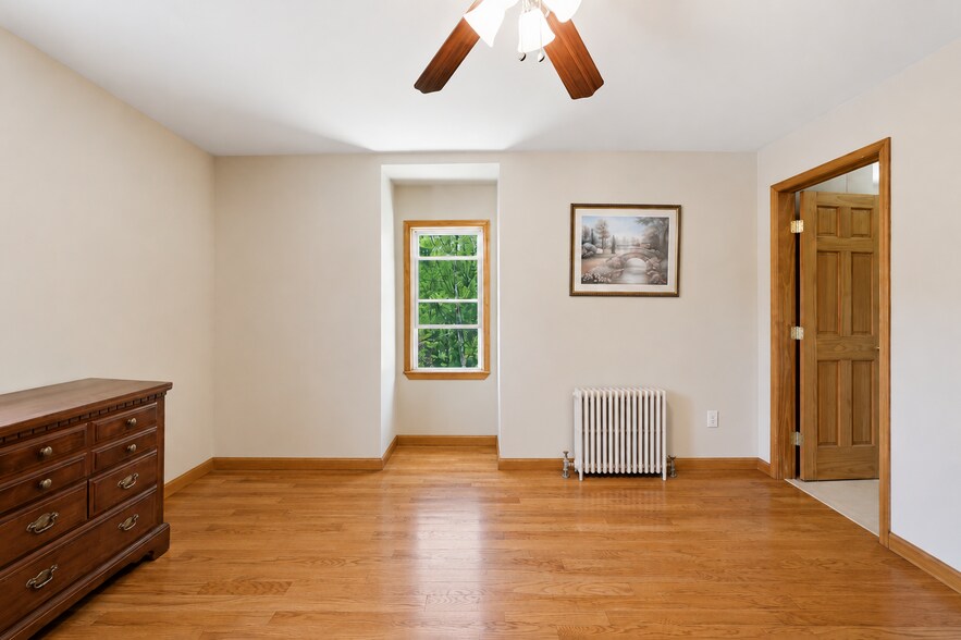 More Photos Of 1015 PA-390, Greentown Hospitality For Sale