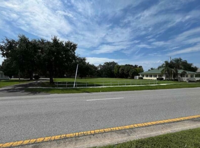 More Photos Of 900 Starkey Rd, Largo Land For Sale